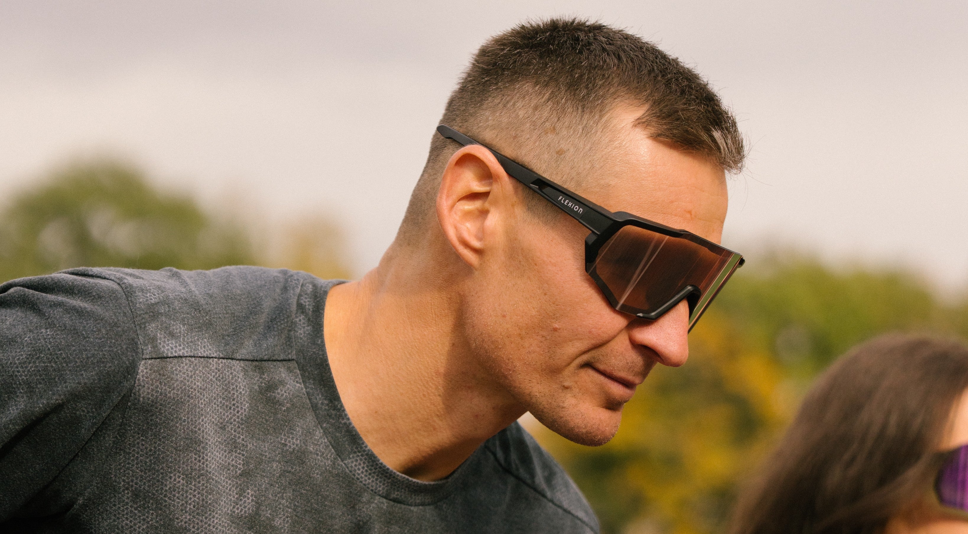 Ochelari fotocromatici FLEXION Terra: vezi clar în alergare, ciclism și outdoor